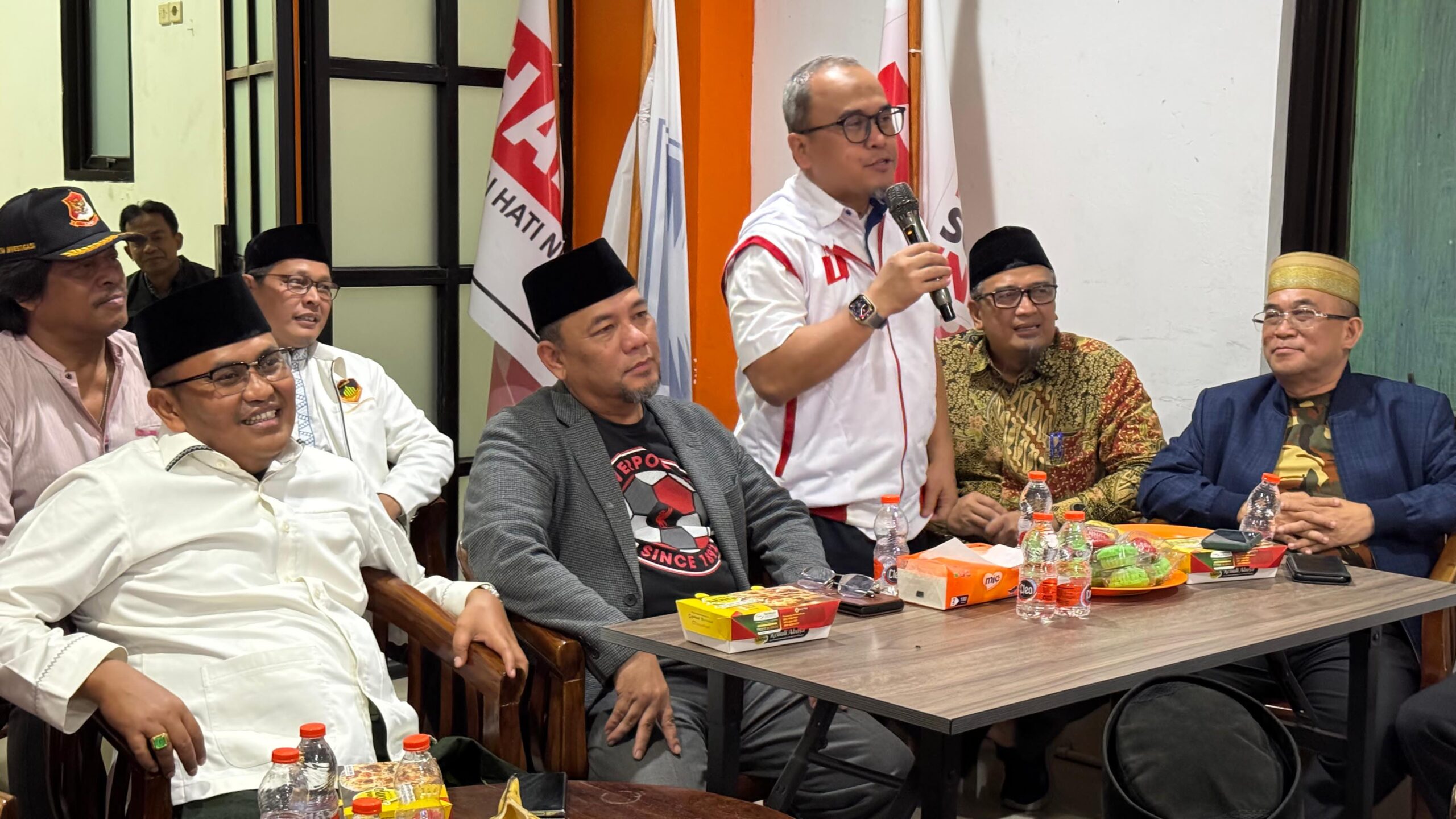 Relawan Lintas Elemen Gelar Doa Bersama Sidang Perdana di MK untuk Kemenangan Gus Ibin-Aushaf Relawan Lintas Elemen Gelar Doa Bersama Sidang Perdana di MK untuk Kemenangan Gus Ibin-Aushaf